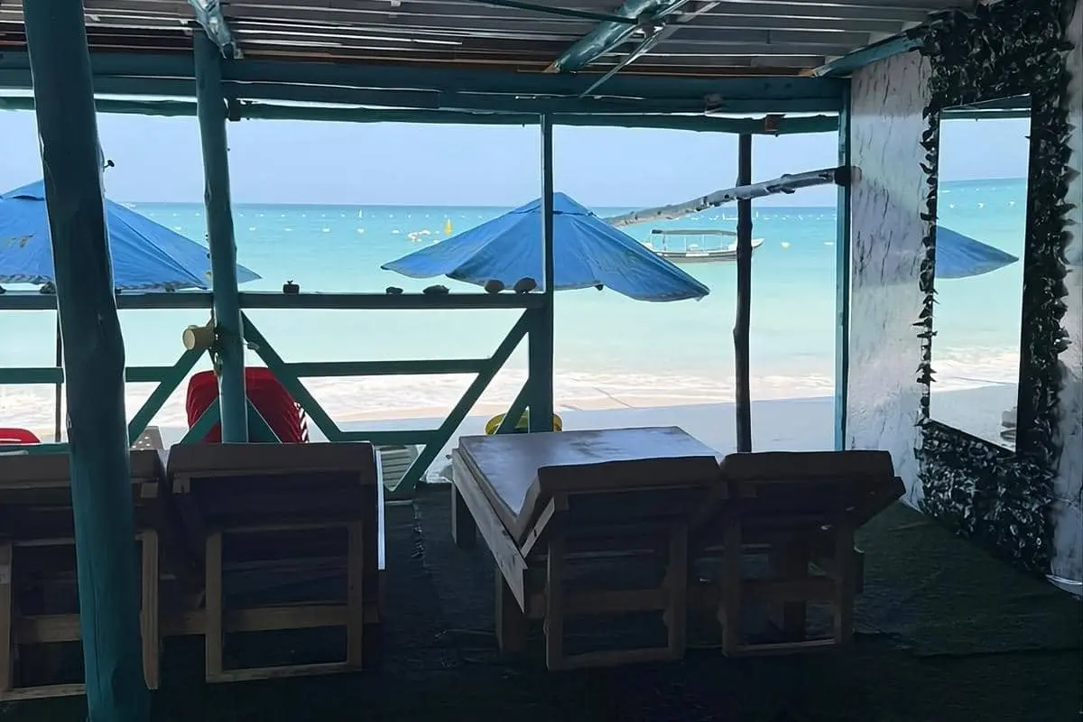 Animación y ambiente caribeño en Luna del Mar Beach